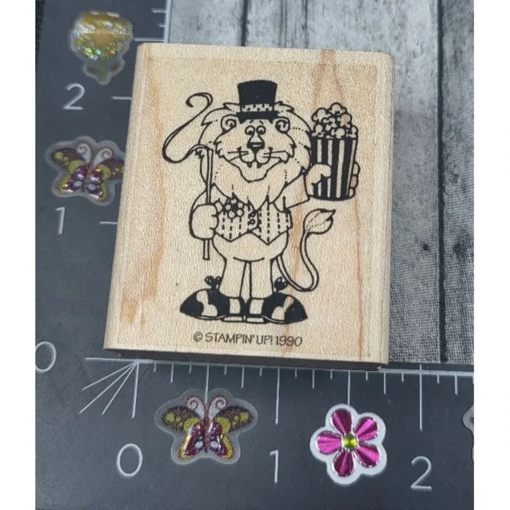 Stampin' Up! Lion Tamer Circus Holding Popcorn 1990 Rubber Stamp Wood #G34